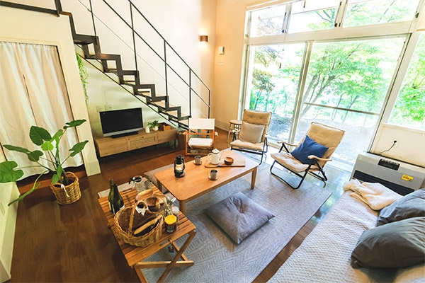 リビング(季節によってレイアウト・内装が異なる可能性がございます)